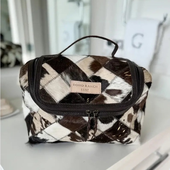 SOLD โ Genuine Hair On Hide Toiletry Bag - Picture 2 of 6